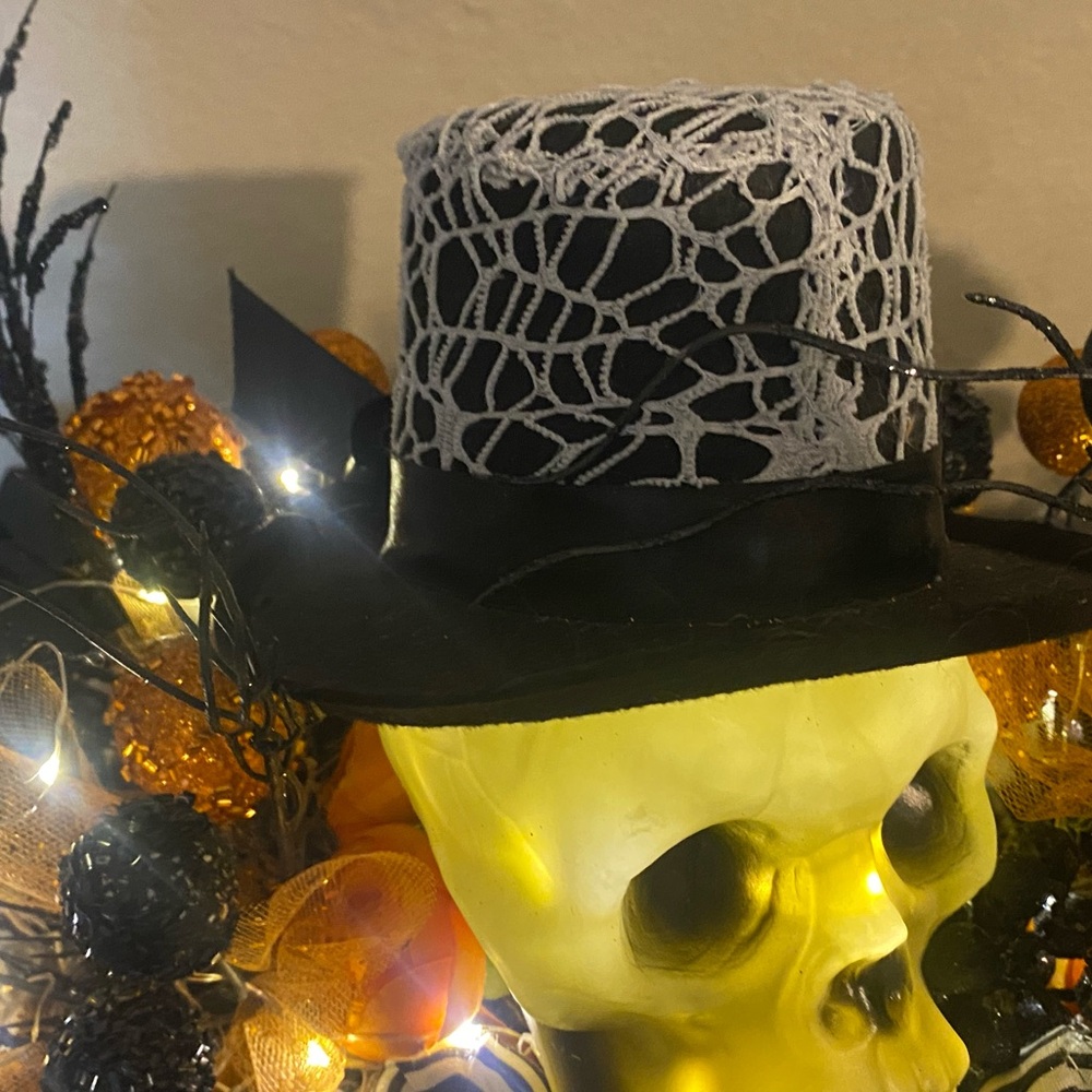 Halloween | Lighted Skull Decor | Halloween Arrangement | Halloween Party decor - Picture 8 of 10